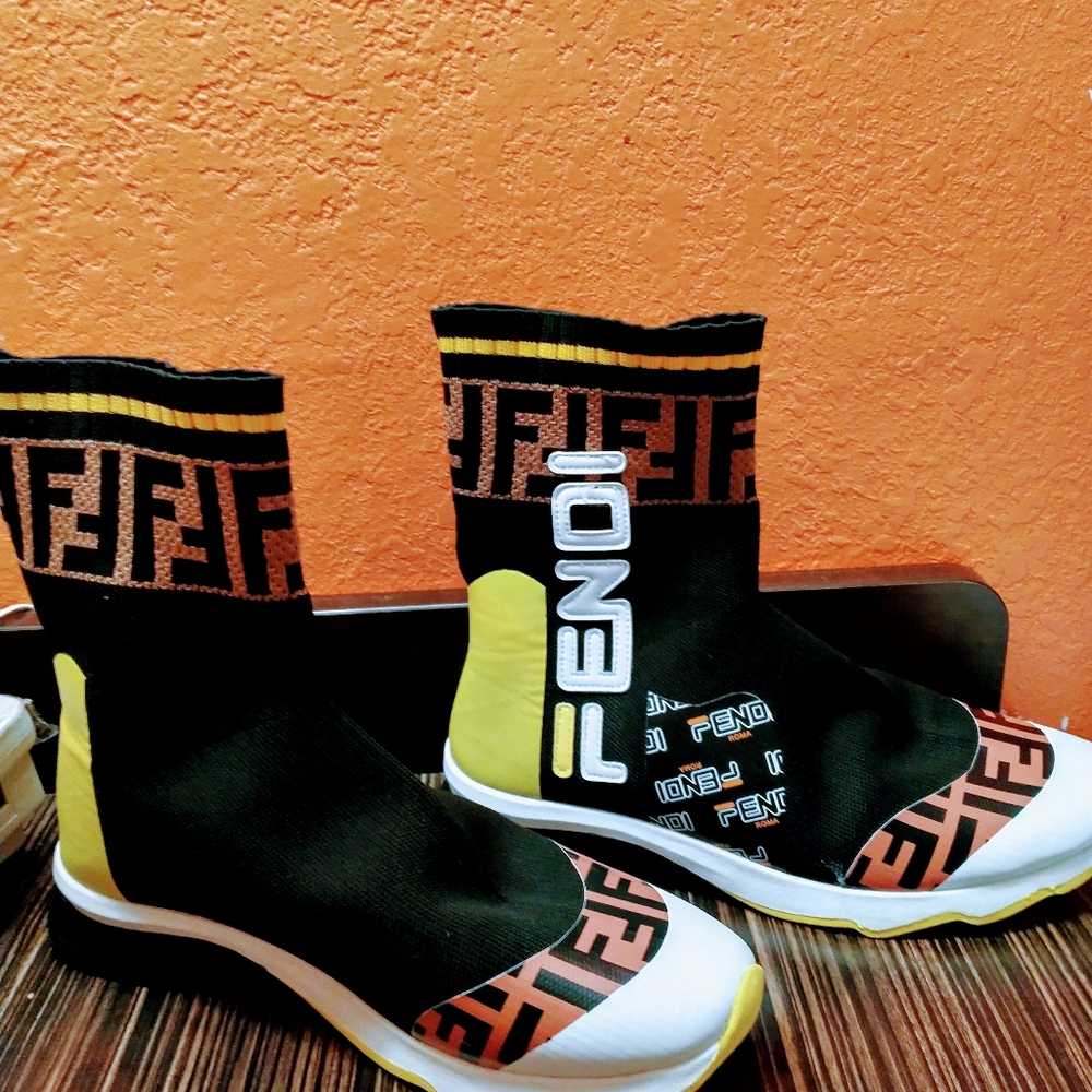 Fendi Roma - Picture 12 of 12